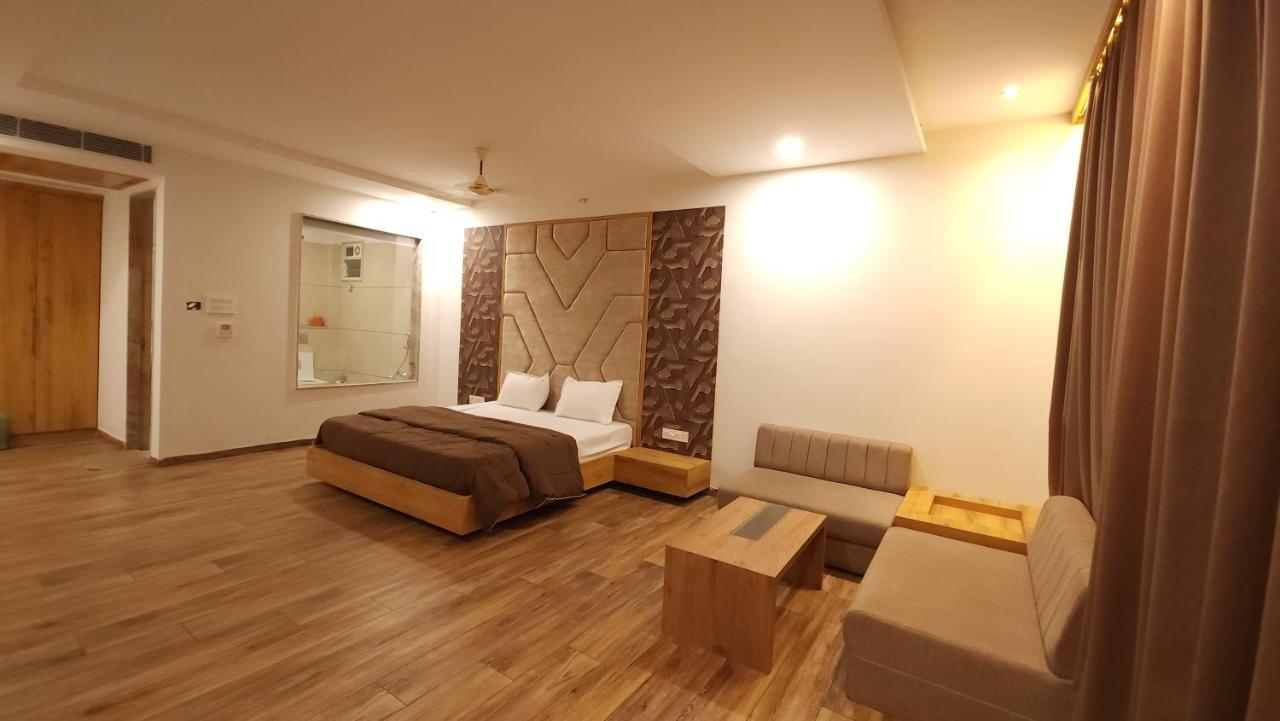Aanandam Greens Hotel Sehore Exterior foto